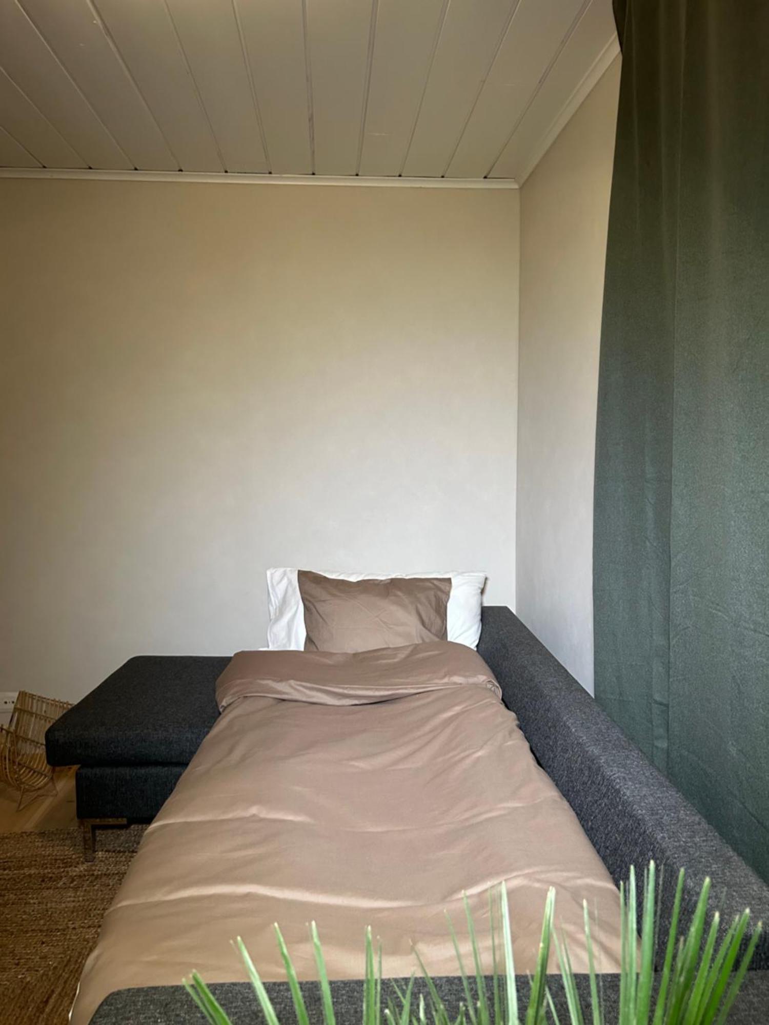 The Luna Lounge, With Sauna *
